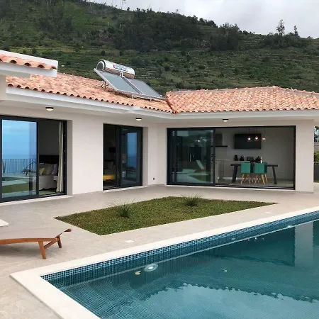 Palheiros Arco da Calheta (Madeira)