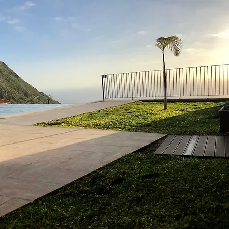 Palheiros Arco da Calheta (Madeira)