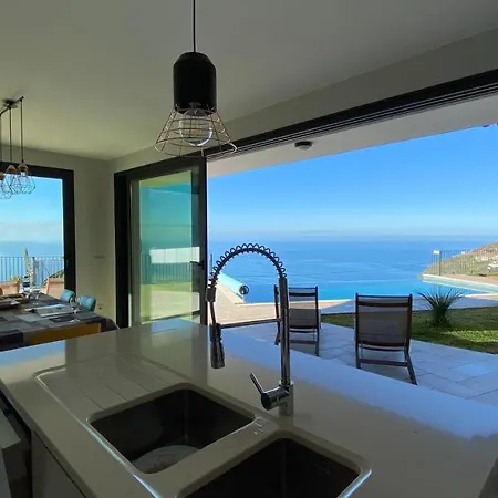 Palheiros * Arco da Calheta (Madeira)