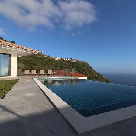 Palheiros Arco da Calheta (Madeira)