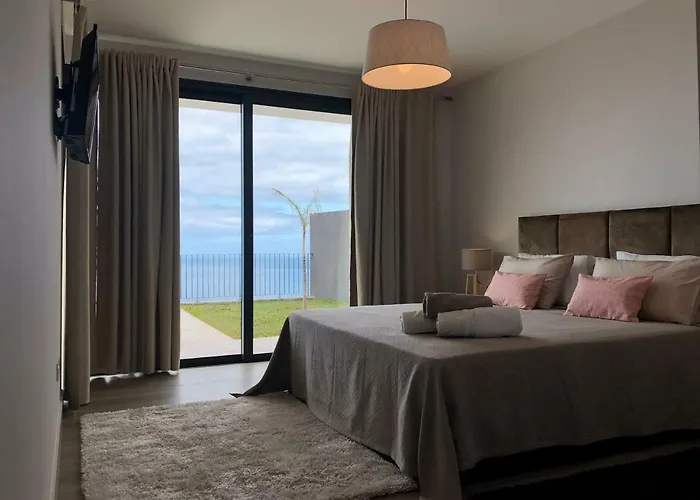 Palheiros Hébergement de vacances Arco da Calheta (Madeira)