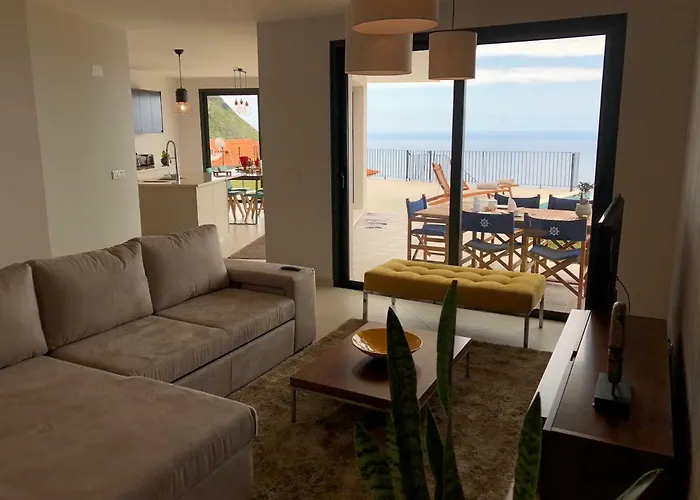 Palheiros * Arco da Calheta (Madeira)