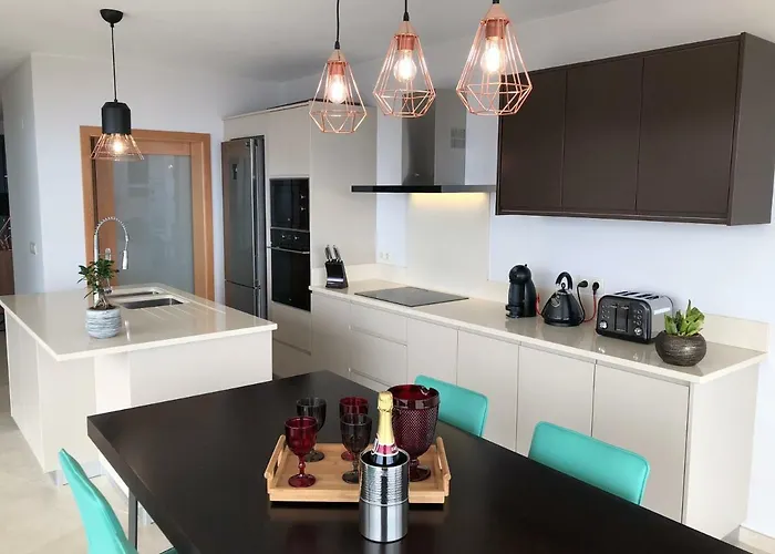 Palheiros Hébergement de vacances Arco da Calheta (Madeira)