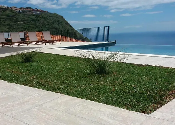 Palheiros * Arco da Calheta (Madeira)