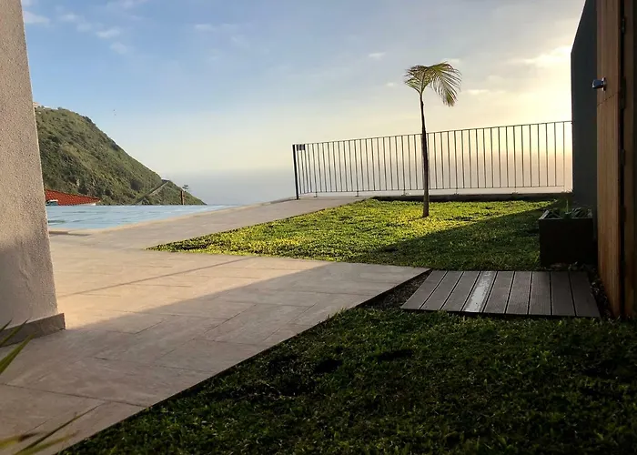 Palheiros Arco da Calheta (Madeira)